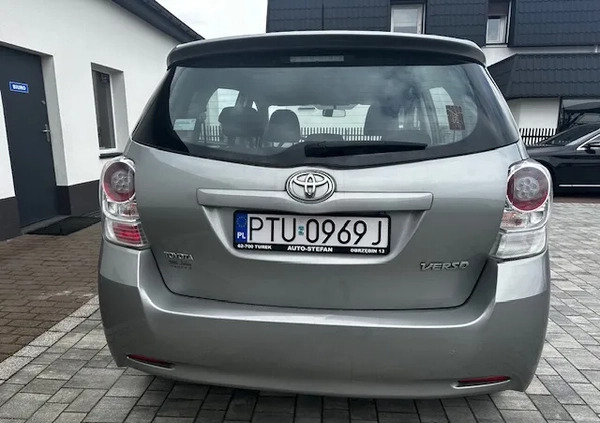 Toyota Verso cena 38800 przebieg: 62400, rok produkcji 2012 z Turek małe 232